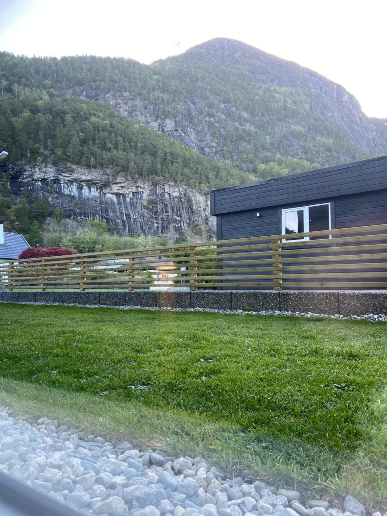 Andalsnes Underground Flat Apartman Kültér fotó